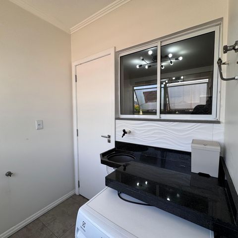 Apartamento à venda com 96m², 3 quartos e 3 vagas Apartamento à venda com 96m², 3 quartos e 3 vagasÁrea de Serviço