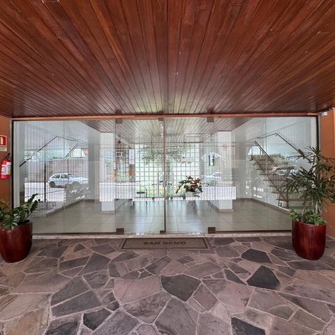 Apartamento à venda com 96m², 3 quartos e 3 vagas Apartamento à venda com 96m², 3 quartos e 3 vagasFachada