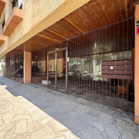 Apartamento à venda com 96m², 3 quartos e 3 vagas Apartamento à venda com 96m², 3 quartos e 3 vagasFachada