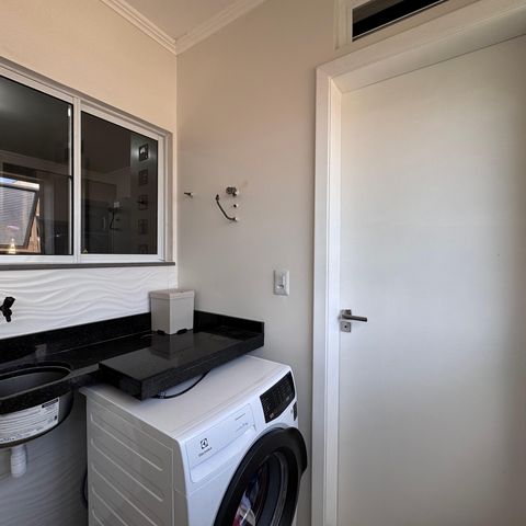 Apartamento à venda com 96m², 3 quartos e 3 vagas Apartamento à venda com 96m², 3 quartos e 3 vagasÁrea de Serviço