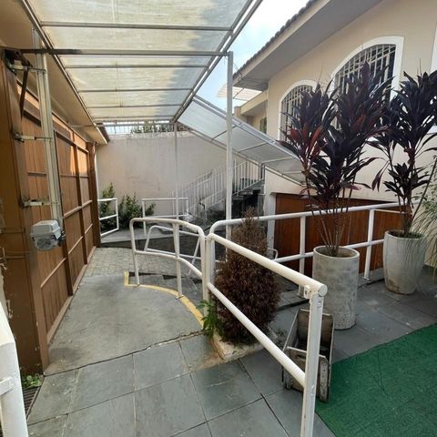 Casa à venda com 385m², 10 quartos e 6 vagas