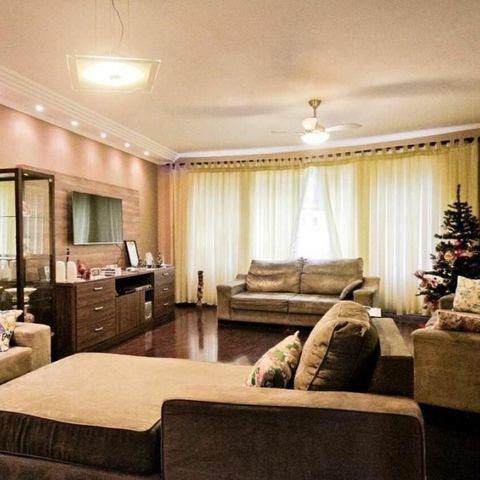 Casa à venda com 280m², 3 quartos e 6 vagas