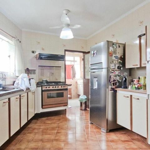 Casa à venda com 280m², 3 quartos e 6 vagas