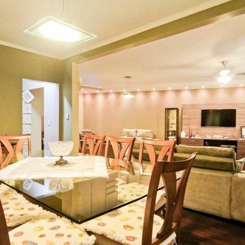 Casa à venda com 280m², 3 quartos e 6 vagas