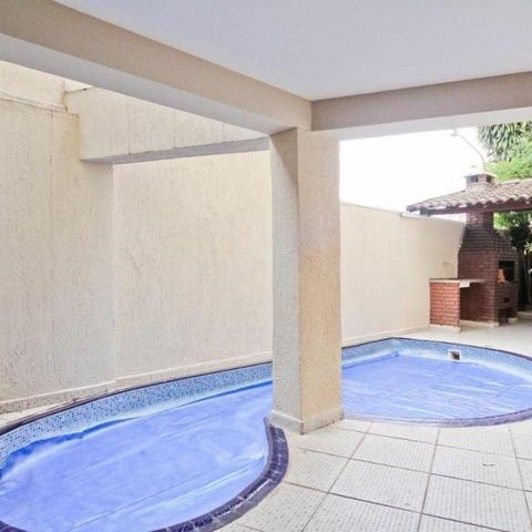 Casa à venda com 280m², 3 quartos e 6 vagas
