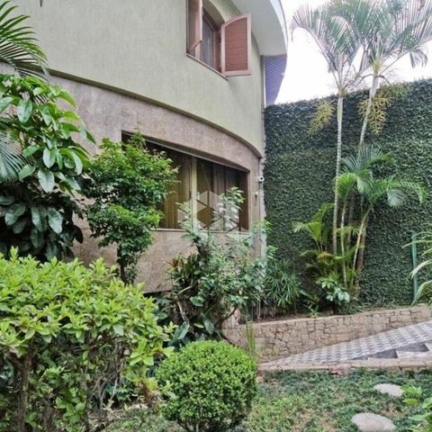 Casa à venda com 280m², 3 quartos e 6 vagas