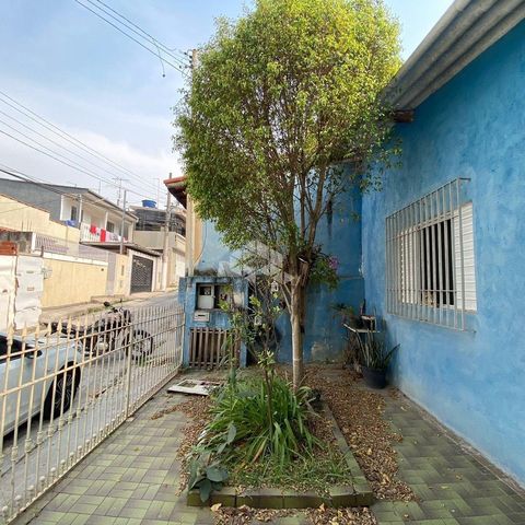 Casa à venda com 70m², 1 quarto e 2 vagas