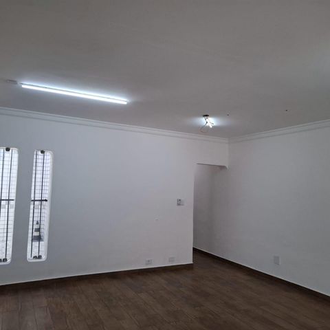 Casa à venda com 150m², 3 quartos e 2 vagas