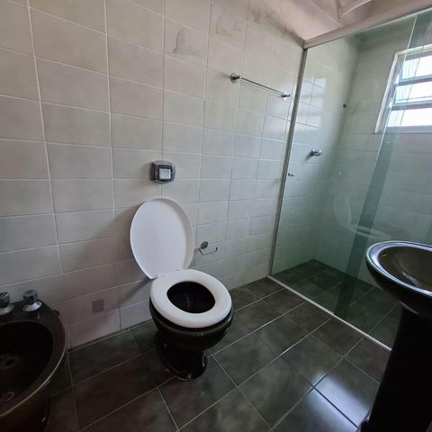 Casa à venda com 150m², 3 quartos e 2 vagas
