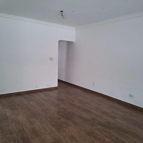 Casa à venda com 150m², 3 quartos e 2 vagas