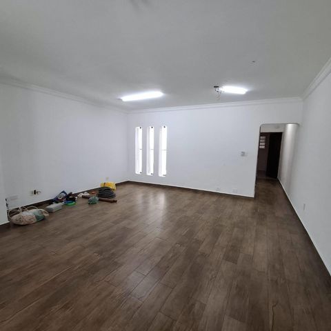 Casa à venda com 150m², 3 quartos e 2 vagas