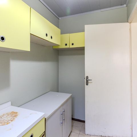 Casa de condomínio à venda com 300m², 3 quartos e 2 vagas Casa de condomínio à venda com 300m², 3 quartos e 2 vagasCozinha