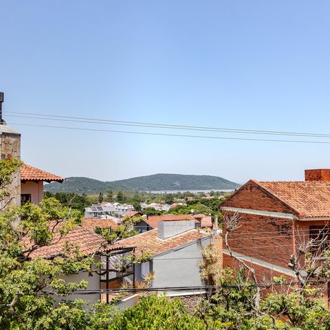 Casa de condomínio à venda com 300m², 3 quartos e 2 vagas Casa de condomínio à venda com 300m², 3 quartos e 2 vagasVista Quarto 1