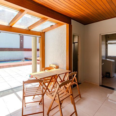 Casa de condomínio à venda com 300m², 3 quartos e 2 vagas Casa de condomínio à venda com 300m², 3 quartos e 2 vagasEspaço Gourmet