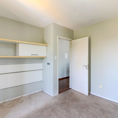 Casa de condomínio à venda com 300m², 3 quartos e 2 vagas Casa de condomínio à venda com 300m², 3 quartos e 2 vagasQuarto 1