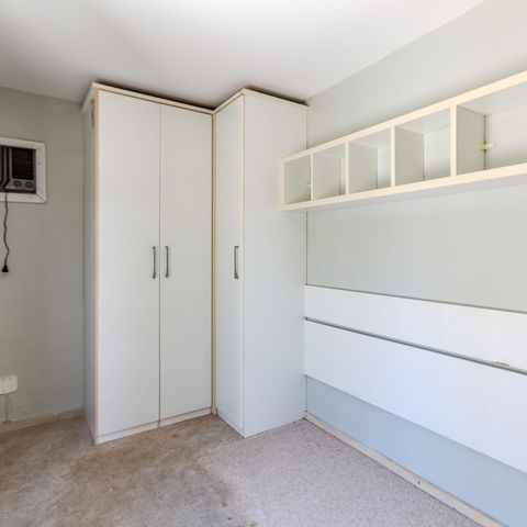 Casa de condomínio à venda com 300m², 3 quartos e 2 vagas Casa de condomínio à venda com 300m², 3 quartos e 2 vagasQuarto 2