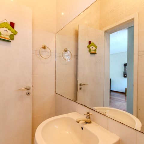 Casa de condomínio à venda com 300m², 3 quartos e 2 vagas Casa de condomínio à venda com 300m², 3 quartos e 2 vagasLavabo