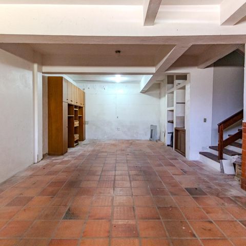 Casa de condomínio à venda com 300m², 3 quartos e 2 vagas Casa de condomínio à venda com 300m², 3 quartos e 2 vagasGaragem