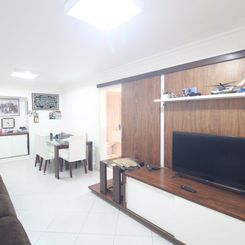 Apartamento à venda com 78m², 2 quartos e 1 vagaSala