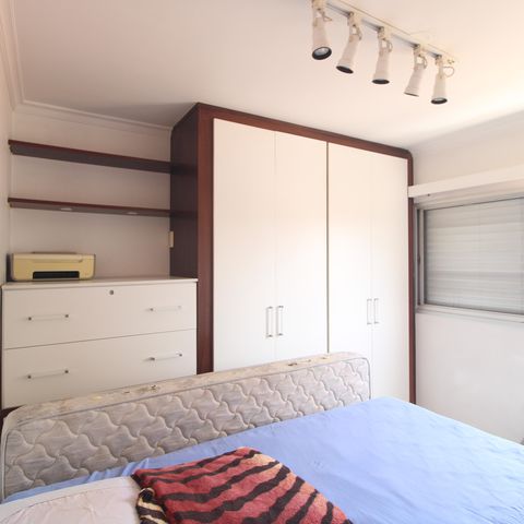 Apartamento à venda com 78m², 2 quartos e 1 vagaQuarto 2