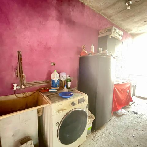 Casa à venda com 200m², 5 quartos e 2 vagas Casa à venda com 200m², 5 quartos e 2 vagasÁrea de Serviço