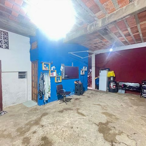 Casa à venda com 200m², 5 quartos e 2 vagas Casa à venda com 200m², 5 quartos e 2 vagasQuintal