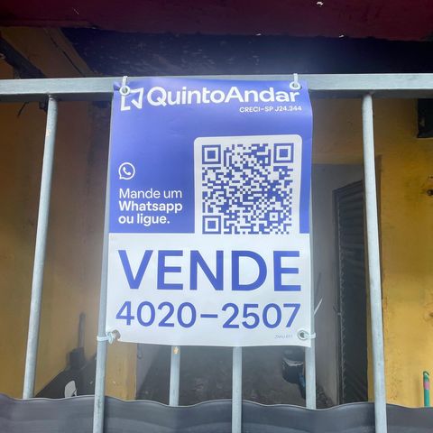 Casa à venda com 200m², 5 quartos e 2 vagas Casa à venda com 200m², 5 quartos e 2 vagasPlaca aproximada