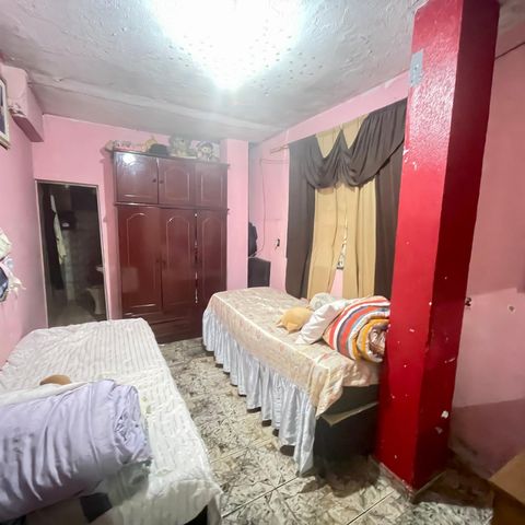 Casa à venda com 200m², 5 quartos e 2 vagas Casa à venda com 200m², 5 quartos e 2 vagasQuarto 2