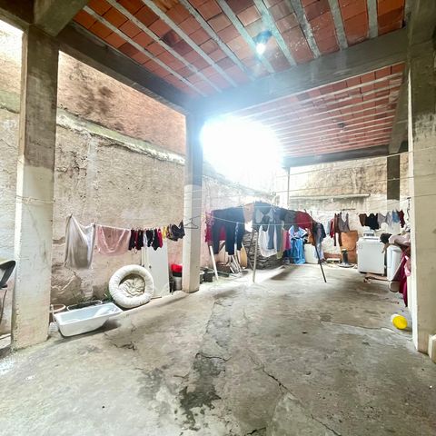 Casa à venda com 200m², 5 quartos e 2 vagas Casa à venda com 200m², 5 quartos e 2 vagasQuintal