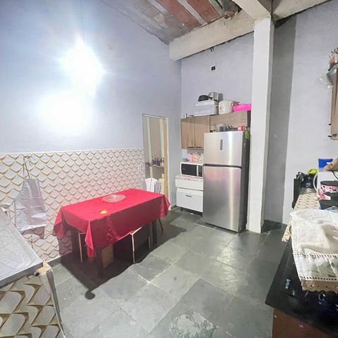 Casa à venda com 200m², 5 quartos e 2 vagas Casa à venda com 200m², 5 quartos e 2 vagasCozinha