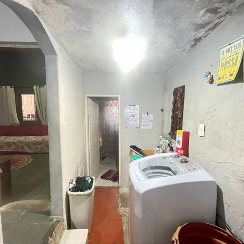 Casa à venda com 200m², 5 quartos e 2 vagas Casa à venda com 200m², 5 quartos e 2 vagasÁrea de Serviço