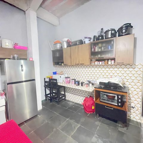 Casa à venda com 200m², 5 quartos e 2 vagas Casa à venda com 200m², 5 quartos e 2 vagasCozinha