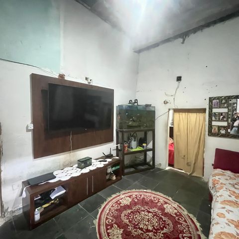 Casa à venda com 200m², 5 quartos e 2 vagas Casa à venda com 200m², 5 quartos e 2 vagasSala