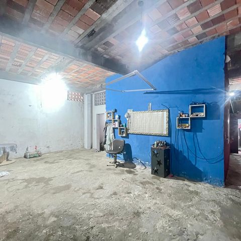 Casa à venda com 200m², 5 quartos e 2 vagas Casa à venda com 200m², 5 quartos e 2 vagasQuintal