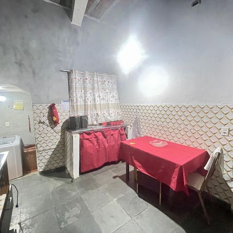 Casa à venda com 200m², 5 quartos e 2 vagas Casa à venda com 200m², 5 quartos e 2 vagasCozinha