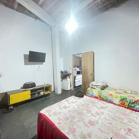 Casa à venda com 200m², 5 quartos e 2 vagas Casa à venda com 200m², 5 quartos e 2 vagasQuarto 3
