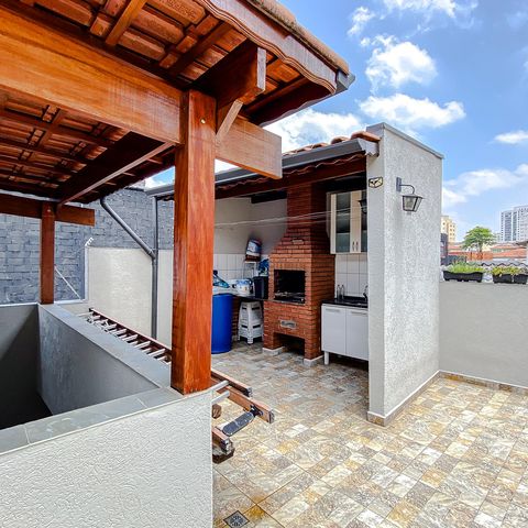 Casa à venda com 148m², 3 quartos e 2 vagas Casa à venda com 148m², 3 quartos e 2 vagasÁrea externa