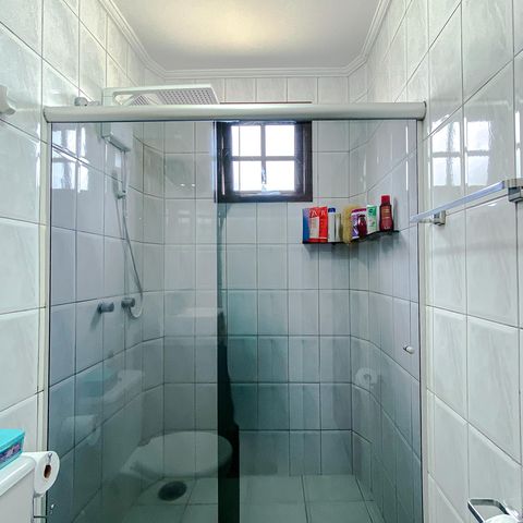 Casa à venda com 148m², 3 quartos e 2 vagas Casa à venda com 148m², 3 quartos e 2 vagasBanheiro da Suíte