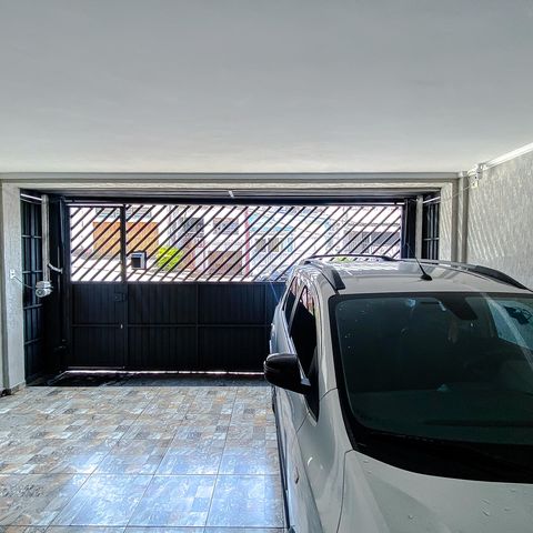 Casa à venda com 148m², 3 quartos e 2 vagas Casa à venda com 148m², 3 quartos e 2 vagasVista da Sala