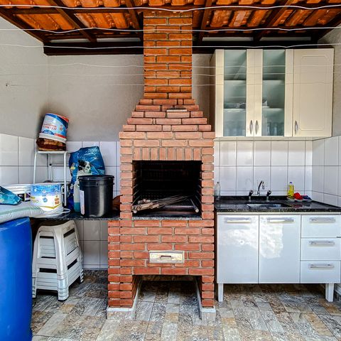 Casa à venda com 148m², 3 quartos e 2 vagas Casa à venda com 148m², 3 quartos e 2 vagasÁrea externa