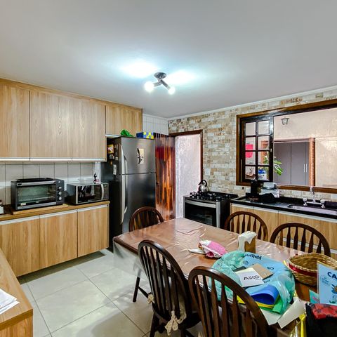 Casa à venda com 148m², 3 quartos e 2 vagas Casa à venda com 148m², 3 quartos e 2 vagasCozinha