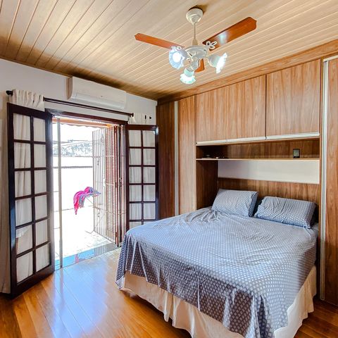 Casa à venda com 148m², 3 quartos e 2 vagas Casa à venda com 148m², 3 quartos e 2 vagasQuarto 1 - Suíte