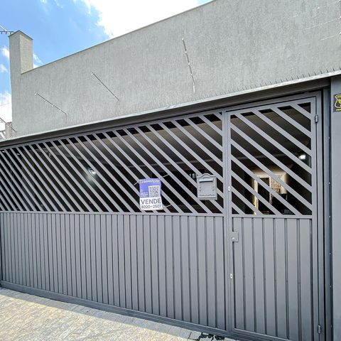 Casa à venda com 148m², 3 quartos e 2 vagas Casa à venda com 148m², 3 quartos e 2 vagasFachada - Plaquinha