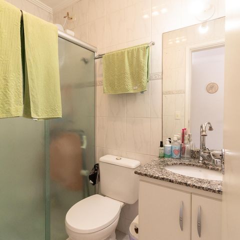 Casa de condomínio à venda com 90m², 2 quartos e 2 vagas Casa de condomínio à venda com 90m², 2 quartos e 2 vagasBanheiro