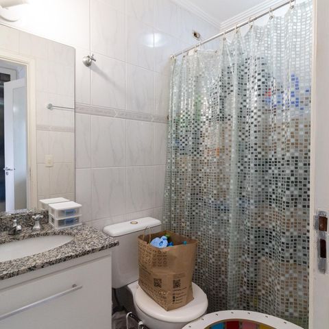 Casa de condomínio à venda com 90m², 2 quartos e 2 vagas Casa de condomínio à venda com 90m², 2 quartos e 2 vagasBanheiro da Suíte