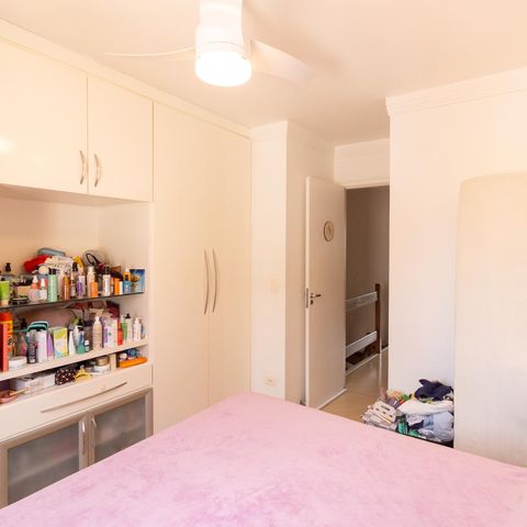 Casa de condomínio à venda com 90m², 2 quartos e 2 vagas Casa de condomínio à venda com 90m², 2 quartos e 2 vagasQuarto 1 - Suíte