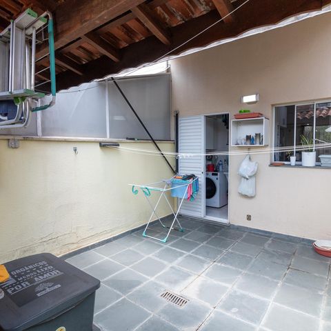 Casa de condomínio à venda com 90m², 2 quartos e 2 vagas Casa de condomínio à venda com 90m², 2 quartos e 2 vagasÁrea de serviço