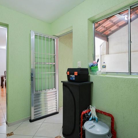 Casa à venda com 125m², 3 quartos e 2 vagas Casa à venda com 125m², 3 quartos e 2 vagasÁrea de serviço