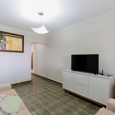 Casa à venda com 125m², 3 quartos e 2 vagas Casa à venda com 125m², 3 quartos e 2 vagasSala