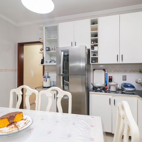 Casa à venda com 86m², 2 quartos e 2 vagasCozinha
